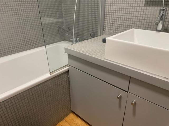 Duplex Dernier Etage Avec Terasse A Deux Pas De La Grand Place Brussels Exterior photo